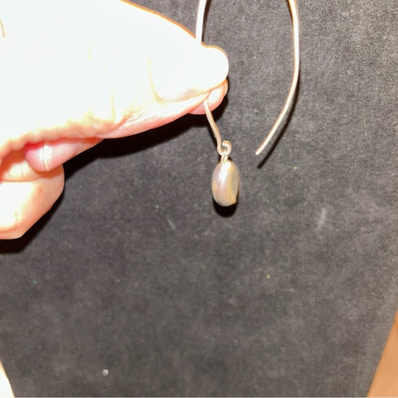 Silpada Sterling Silver Just Dropping in earrings - Picture 4 of 6